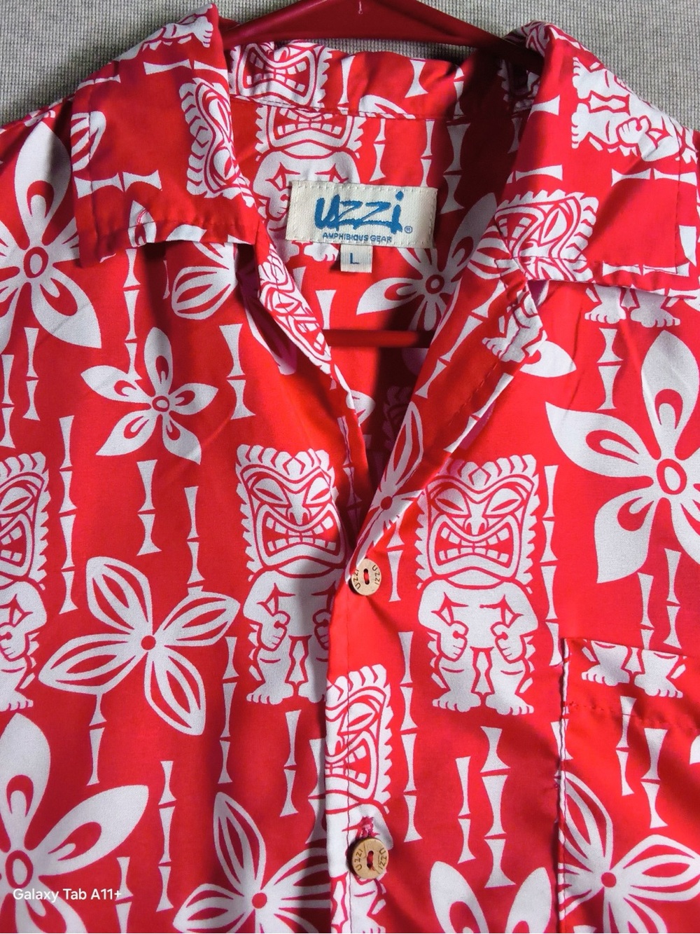 UZZI Red Hawaiian Print Button Front Short-Sleeve Shirt Perfect for Vacation!!